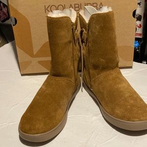 Koolaburra by UGG Womens Shazi Short Fashion Boot Chestnut Size US 6